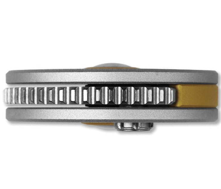 Kizer Snail-Trail Detent Slip Joint – AEB-L / Silver Aluminum