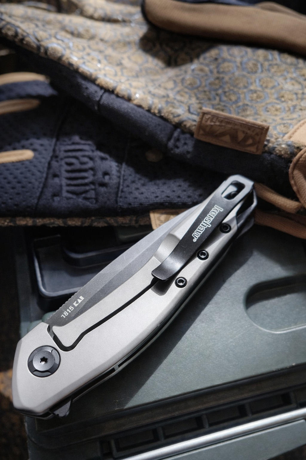 Kershaw Sanctum – Gray Steel