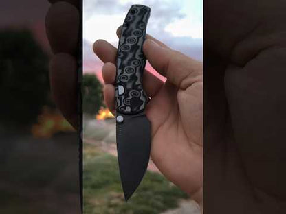 Kizer Glaux – Gray PVD 14C28N / Black Vortex Micarta